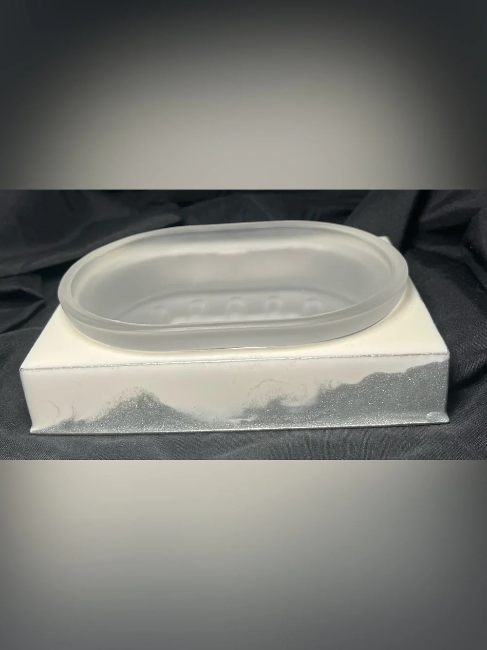 NWOT Mike & Ally Lava Pure White /Silver Rectangle Soap Dish